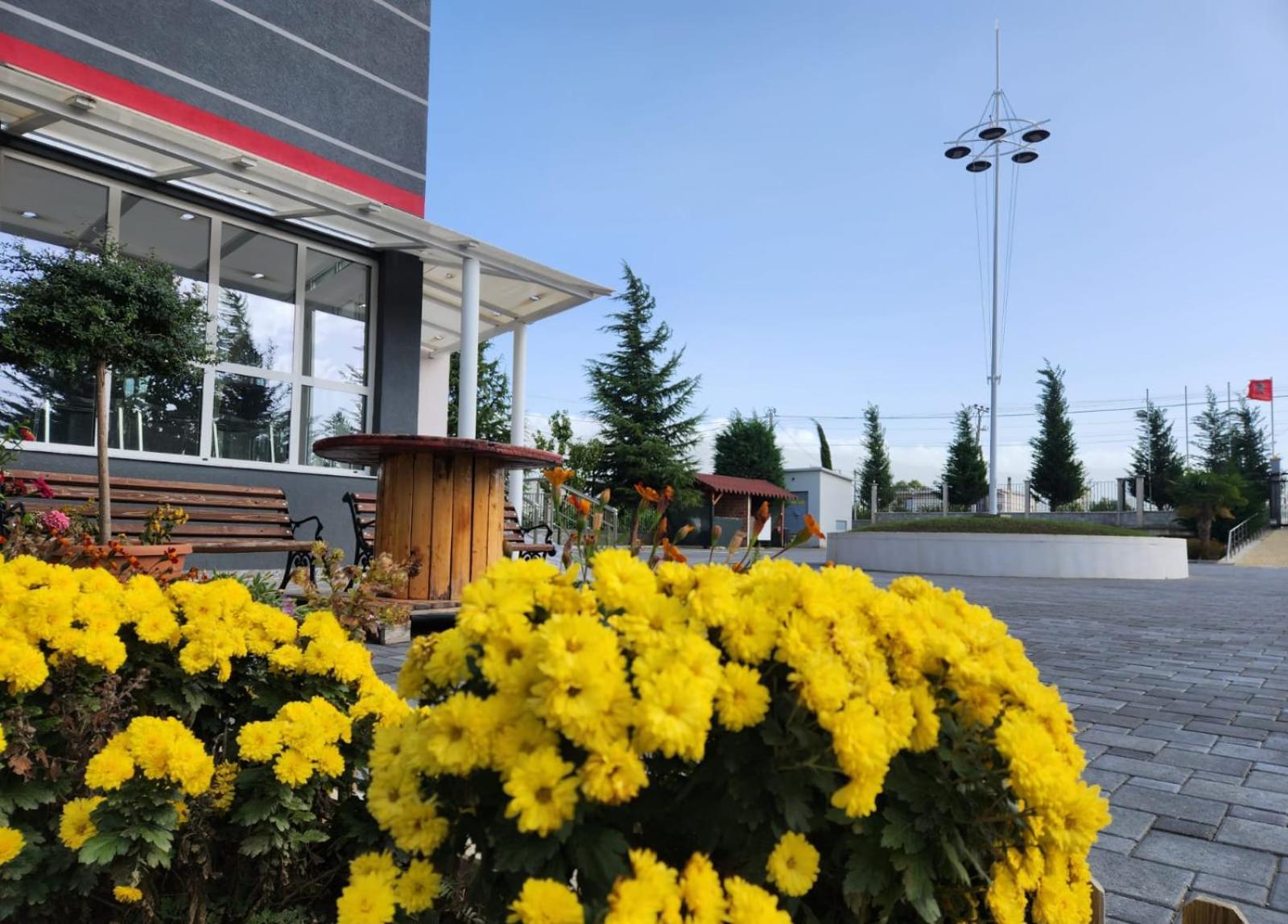 Kompleksi Cfn Albania Bucimas Exterior photo